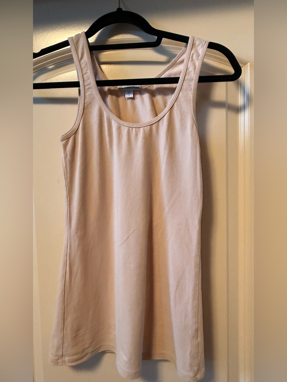 Woman’s James Perse Pale Tan Scoop Neck Tank Sz 1 Scoop Neck